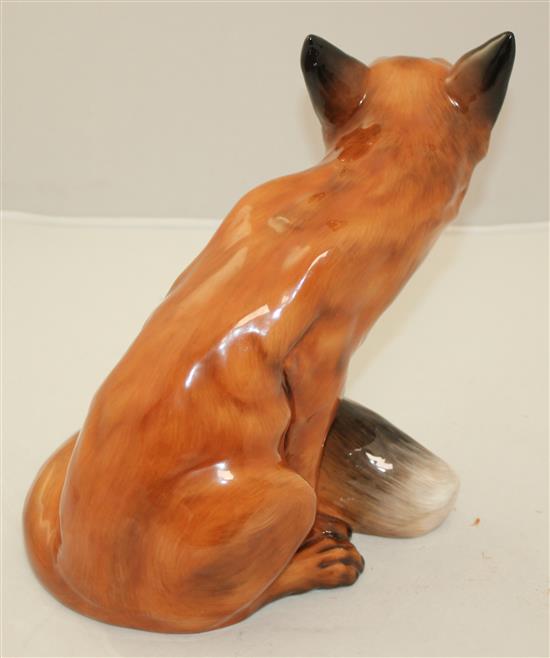 A large Royal Doulton figure of a seated fox, model no.HN2634, 26.5cm